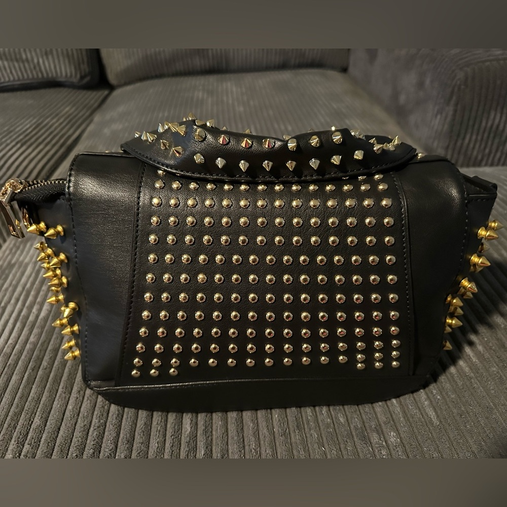 AKIRA Black Studded Moto Crossbody Bag - Picture 3 of 4